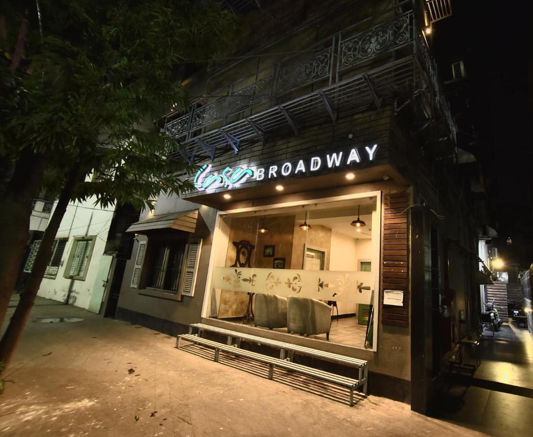 Casa Broadway-A Boutique Hotel Калькутта Экстерьер фото