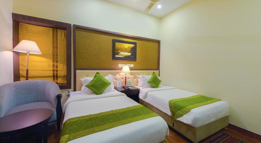 Casa Broadway-A Boutique Hotel Калькутта Экстерьер фото